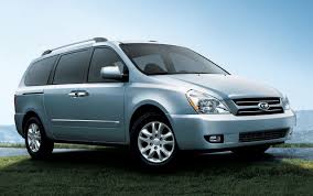 19532 2010 kia Sedona Choosing Vehicle for Your Convenience