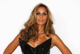 Leona Lewis no clothes