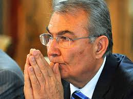 Deniz Baykal istifa Haberi ve G�r�nt�leri izle