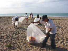 Realizan limpieza de Playas