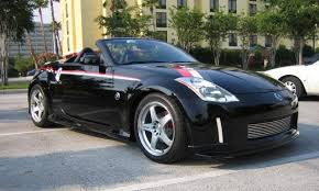 black nissan 350z