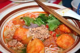 http://t2.gstatic.com/images?q=tbn:W7E-gn_N6WPynM:search.restaurants.com.vn/images/upload/res_vn_220409053478bun-rieu.jpg