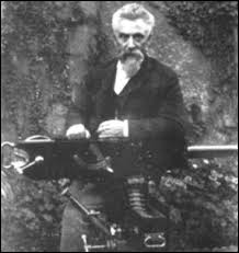 maxim machine gun