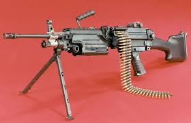 ما هي الاسلحه التي تعشقها M249SAW