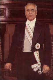حدث في مثل هذا اليوم (7 تشرين الثاني/نوفمبر)(في 7 نوفمبر 1987 رئيس الوزراء التونسي زين العابدين بن علي يطيح بالرئيس الحبيب بورقيبة في انقلاب أبيض ويتولى الرئاسة في تونس) 65