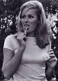  Actress 