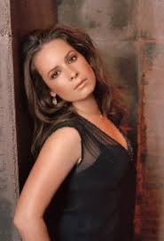 Holly Marie Combs Picture