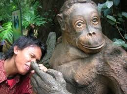 Enaknya Ngupil.... Wah... Enak Banget...