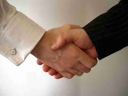 handshake Mi hijo quiere renegociar la paga