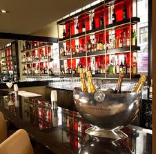 Le bar de Forks Le_saint_sulpice_hotel_bar