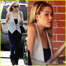 Lauren Conrad Lunches @ Lulus