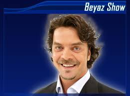 Beyaz Show S�n�f Ba�kan� K�zlar� Havva ve Gizem izle