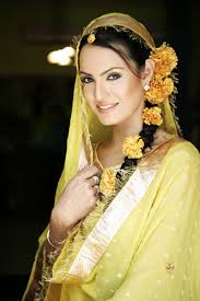 bridal mehndi dress
