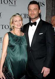 Naomi Watts no clothes