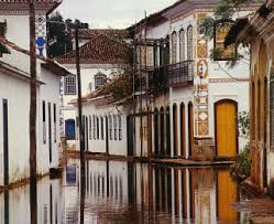 Ruas alagadas: Paraty