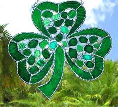 celtic shamrock design