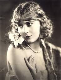  Actress 