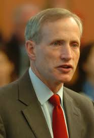 the school's endowment and ushered in a $300 million gift from the school's namesake, investment bank CEO David Booth, the Wall Street Journal reported. - Dean-Snyder