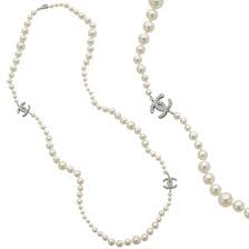 chanel pearl drop earrings