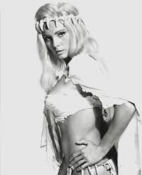  Actress 