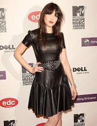Daisy Lowe
