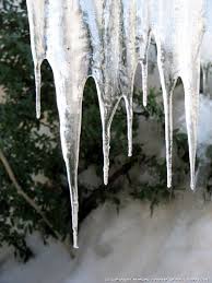 http://t2.gstatic.com/images?q=tbn:yYdBZlmzTOmcuM:http://www.photochart.com/data/media/3/Icicle.JPG