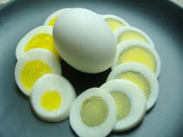 البيض غذاء صحي للقلب .. ونمط غذائي ممتع Boiled-eggs-004