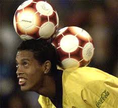 Origen e Historia del futbol - Página 2 Ronaldinho