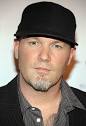 Apparently Tim Tebow and Fred Durst are friends, and went out to dinner in ... - fred-durst-twitter