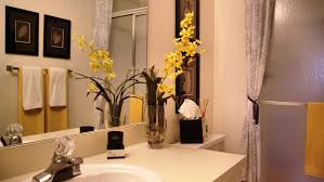 Bathroom Decorating Ideas for Small Apartments - Rent.com Blog