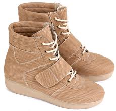 Sepatu Boots Wanita Bertali 2015 kode E 526