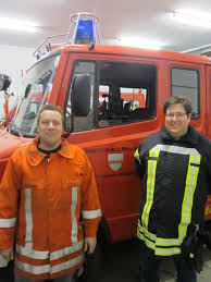 Der stellvertretende Ortsbrandmeister Dirk Ehrich (links) und ...
