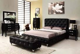 11 Bedroom Decorating Ideas With Black Furniture | Anfitrion.co