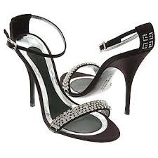 elegant black bridesmaid shoes | Sangmaestro