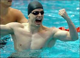 Swimmer Matthew Clay of England wins the gold medal in the 50 metres backstroke - _41451484_cg