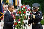 01 President Obama lays wreath at the Tomb of the Unkowns ...
