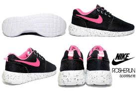 Harga Jual Sepatu Nike Rosherun Hitam Pink Casual Cewek Sneakers ...