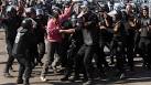 EGYPT PROTESTERS FLEE SECURITY IN TAHRIR SQUARE - CNN.
