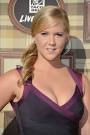 Amy Schumer - Amy Schumer Arrives The Comedy Central Roast ...