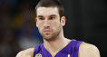 Chris Mihm has heard all the trade rumors involving him leaving the Lakers, ... - Mihm_Chris_lal_071211