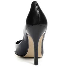 Guess's Black Carrie - Black Leather for $67.49 direct from heels.com