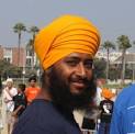 From SikhiWiki - 380px-Jathedar_Onkar_Singh_Khalsa_wearing_a_beautiful_dumalla-m