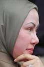 Istri Dimyati Irna Narulita Natakusumah urang Pandang tinggal di Pandeglang ... - Atut-Wajahnya-Semakin-Rusak-2009-Co