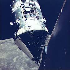  «»--¦[ رحلة بعثة أبولو 11 إلى القمر »» 4 «« ]¦--«» Images?q=tbn:ANd9GcRUu8VTrc_4pxrQyTAX17a-fk9xtmYkbK3vbvbBeR9R4sm4_K1W