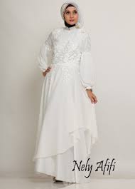 Gaun Pesta Shifon Putih Dengan Lace Prada