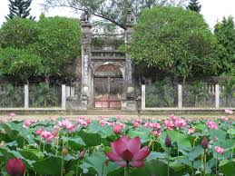 tham chua Thap Phap http://t2.gstatic.com/images?q=tbn:ANd9GcRiNF3epymQd-hedCqy7qXZsKaWmpKP1FOI0lc1OZdMXs9wk9H9