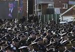 Cops turn their backs to de Blasio during Ramos eulogy - NY Daily News