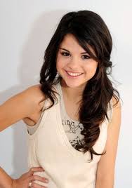Selena Gomez Images?q=tbn:ANd9GcRkMNtBDuBfxZ8ZYpfANmd9GL6O4XYPvzSwxlzqMemM7s57wTcVSg&t=1
