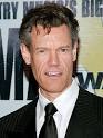 Randy Travis Cited for Assult; Not Hospitalized : People.