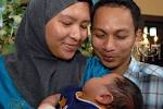 Parents: Siti Noorbaizura Bookhari & Firdaus Ahmad - baizura-hubby